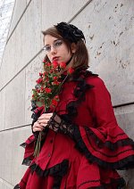 Cosplay-Cover: Weinrote Lolita