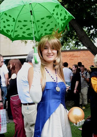 Cosplay-Cover: Froschprinzessin
