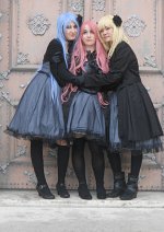 Cosplay-Cover: Toru (Grey Dress)