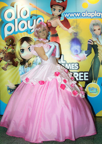 Cosplay-Cover: Pretear Rosenkleid