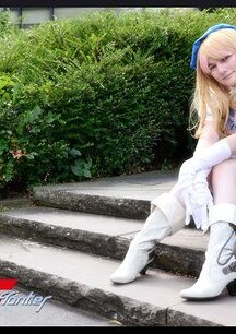 Cosplay-Cover: Sheryl Nome  [Blue Dress]