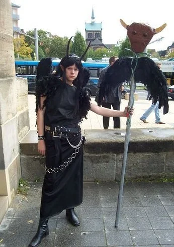 Cosplay-Cover: Satan