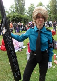 Cosplay-Cover: Seras Victoria (Police Officer)