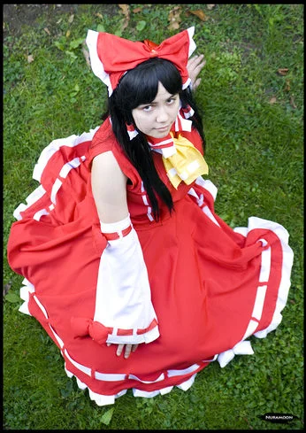 Cosplay-Cover: Hakurei Reimu