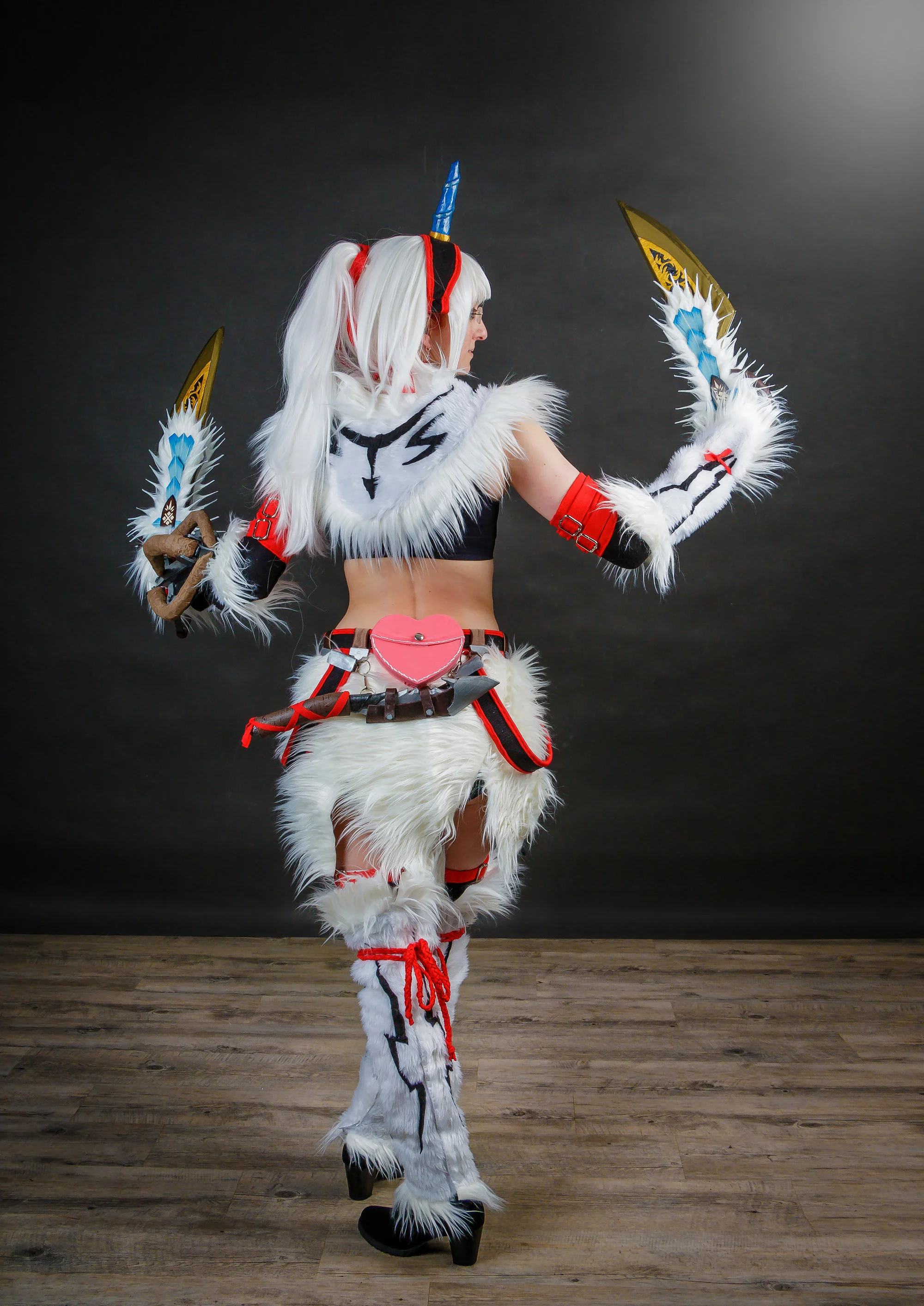 Cosplay-Cover: Monster Hunter-Kirin Beta Armor