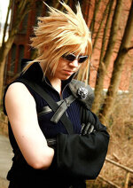 Cosplay-Cover: Cloud Strife [KH2]