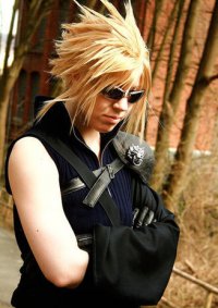 Cosplay-Cover: Cloud Strife [KH2]