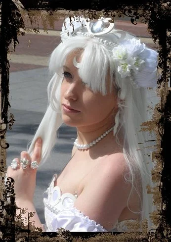 Cosplay-Cover: Neo Königin Serenity *neu*