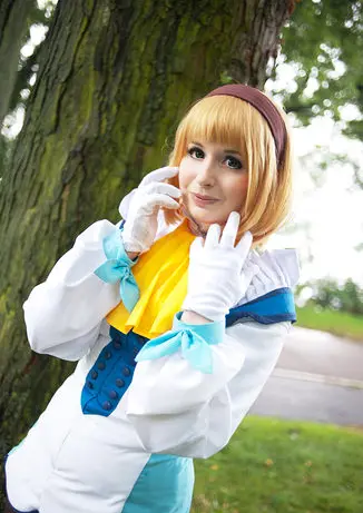 Cosplay-Cover: Natalia Luzu Kimlasca-Lanvaldear