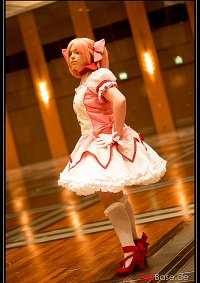 Cosplay-Cover: Madoka Kaname (Magical Girl)