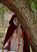 Cosplay-Cover: Red Riding Hood ﻬZombieﻬ