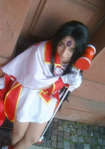 Cosplay-Cover: Skuld