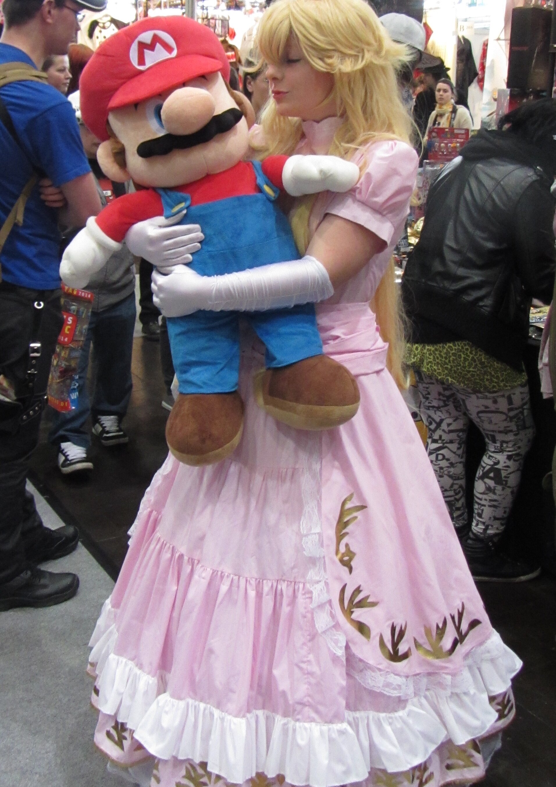 Cosplay-Cover: Prinzessin Peach