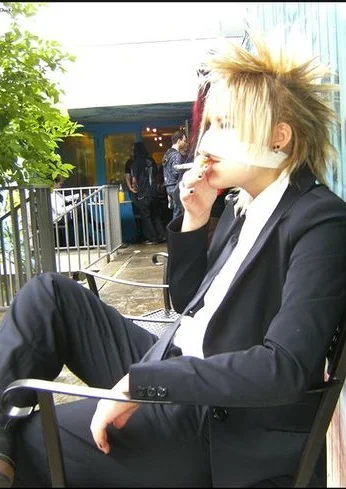 Cosplay-Cover: Reita Yakuza-Style