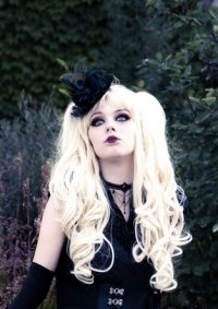 Cosplay-Cover: Gothic Lolita Doll
