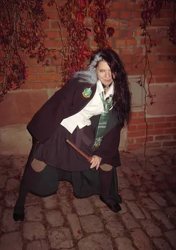 Cosplay-Cover: Bellatrix Black (Schuluniform)