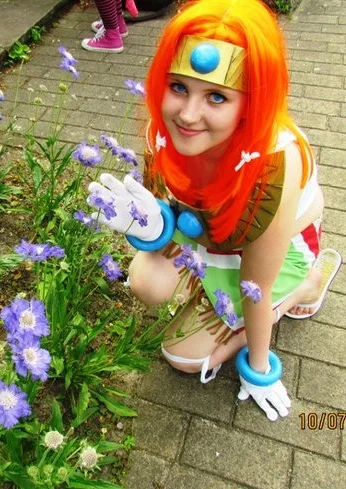 Cosplay-Cover: Tikal the Echidna [Human Version]