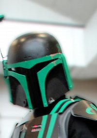 Cosplay-Cover: Val Orb - Mandalorian Bounty Hunter