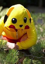 Cosplay-Cover: Child Sora in geheimer Mission (Pikachu Plüsch XD)