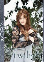 Cosplay-Cover: Bella Cullen ~Newborn Vampire~