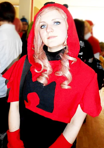 Cosplay-Cover: Team Magma Girl