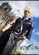 Cosplay-Cover: Cloud Strife (Advent Children)