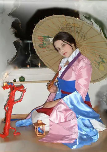 Cosplay-Cover: Mulan ~Braut-Kimono~