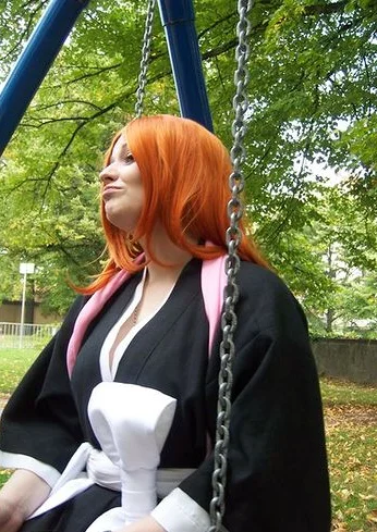 Cosplay-Cover: Matsumoto Rangiku (Shinigami-Robe)