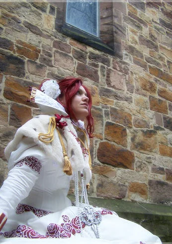 Cosplay-Cover: Queen Esther of Albion