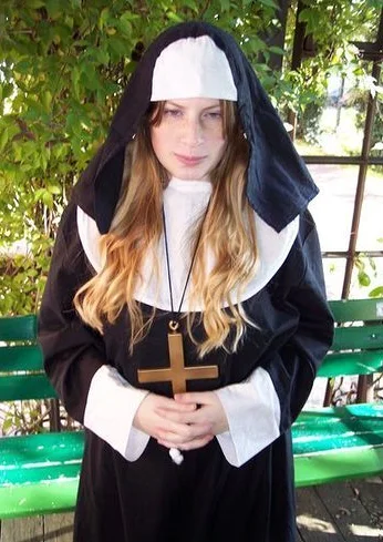 Cosplay-Cover: Nonne