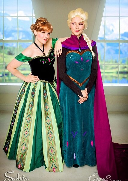 Cosplay-Cover: Anna von Arendelle (Krönungskleid)