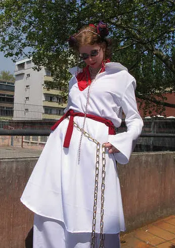 Cosplay-Cover: Ifrit (Elementargeist des Feuers)