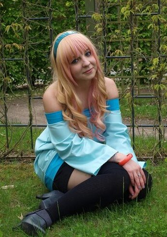 Cosplay-Cover: Sheryl Nome 'Date'