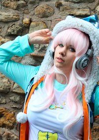 Cosplay-Cover: Sonico Basic