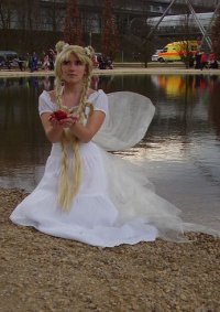 Cosplay-Cover: Neo Queen Serenity