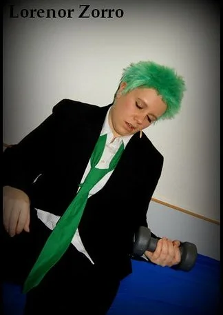 Cosplay-Cover: Lorenor Zorro [Fanart]