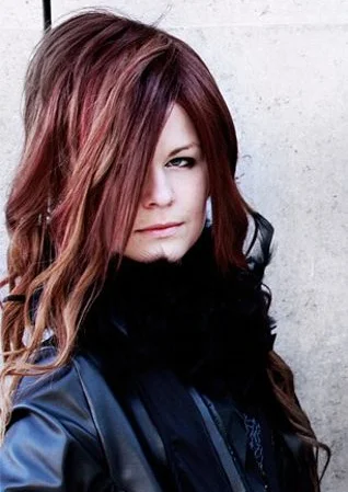 Cosplay-Cover: Uruha 麗 [Shiver]