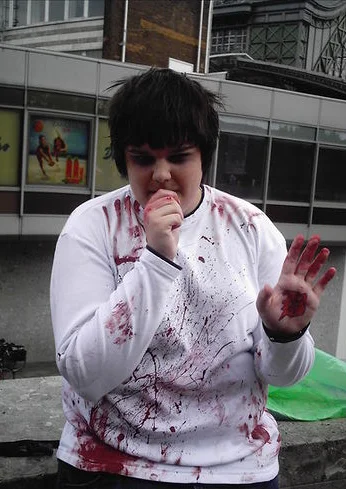 Cosplay-Cover: B