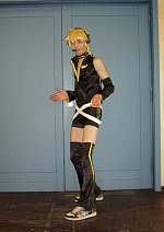 Cosplay-Cover: Len Kagamine "Project Diva 2 Vers."