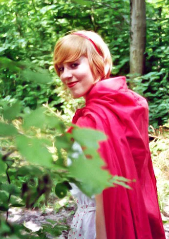 Cosplay-Cover: Rotkäppchen