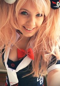 Cosplay-Cover: Junko Enoshima