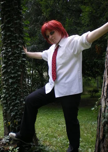 Cosplay-Cover: Gaara in Schuluniform