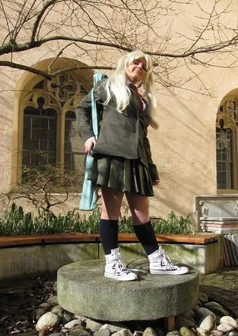Cosplay-Cover: Raimei Shimizu (Schuluniform)