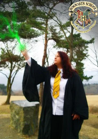 Cosplay-Cover: Celestia Luce (Hufflepuff)