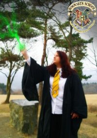 Cosplay-Cover: Celestia Luce (Hufflepuff)