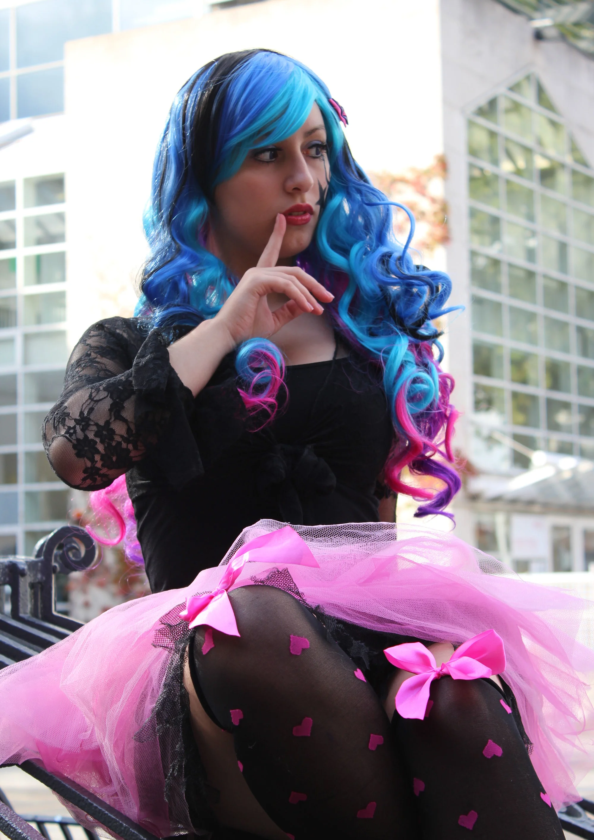 Cosplay-Cover: Rainbow (Seiltänzerin)