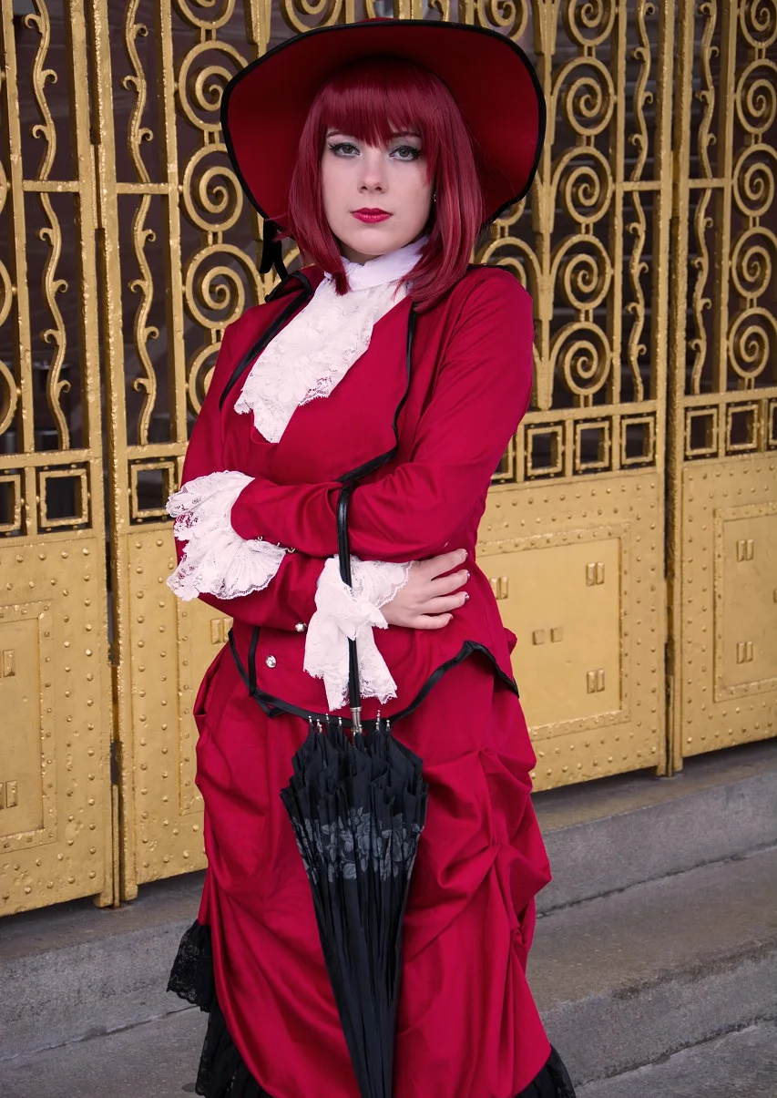 Cosplay-Cover: Madam Red