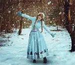 Cosplay-Cover: Anna von Arendelle (Olaf taut auf)