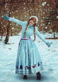 Cosplay-Cover: Anna von Arendelle (Olaf taut auf)