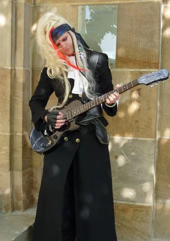 Cosplay-Cover: hide (Celebration PV)